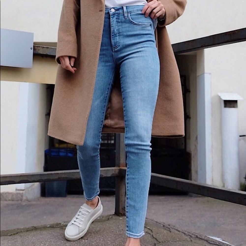 Aritzia Denim Forum Lola High Rise Skinny Jeans